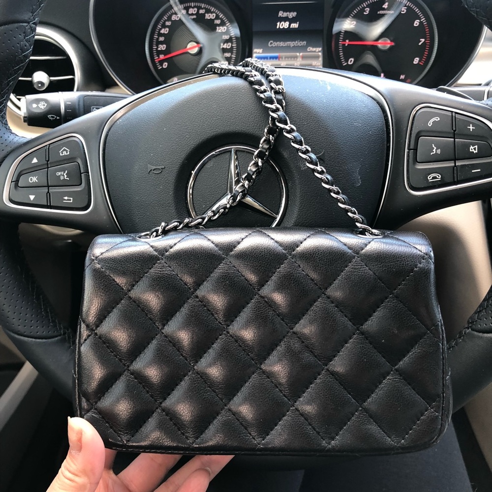 🚫SOLD🚫 Chanel Black Lambskin Classic Extra Mini - Picture 2 of 8